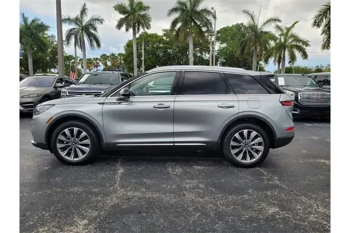 $26990 : Lincoln Corsair 2022 Reserve image 6