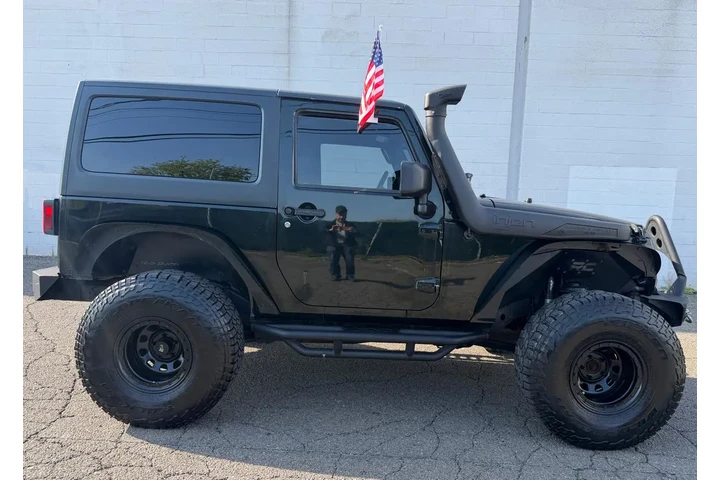 $10488 : 2012 Wrangler 4WD 2dr Sahara image 7