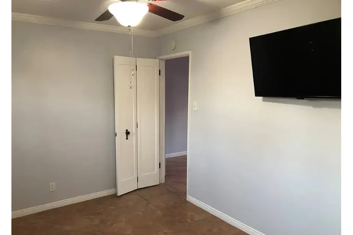 $800 : Cerca de tiendas Santa Clara image 10