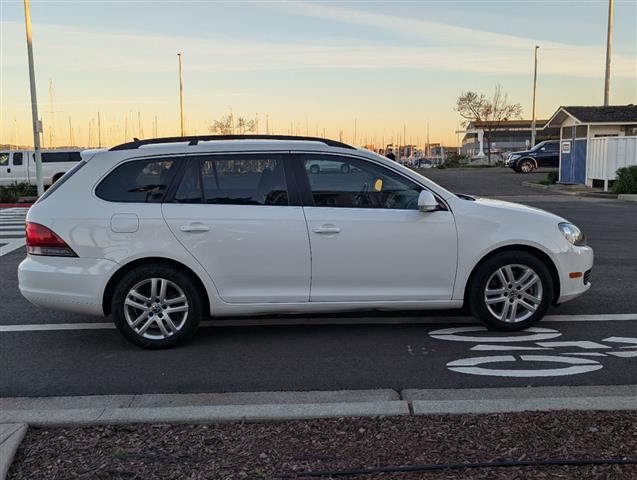 $9988 : 2012 Jetta SportWagen TDI image 5