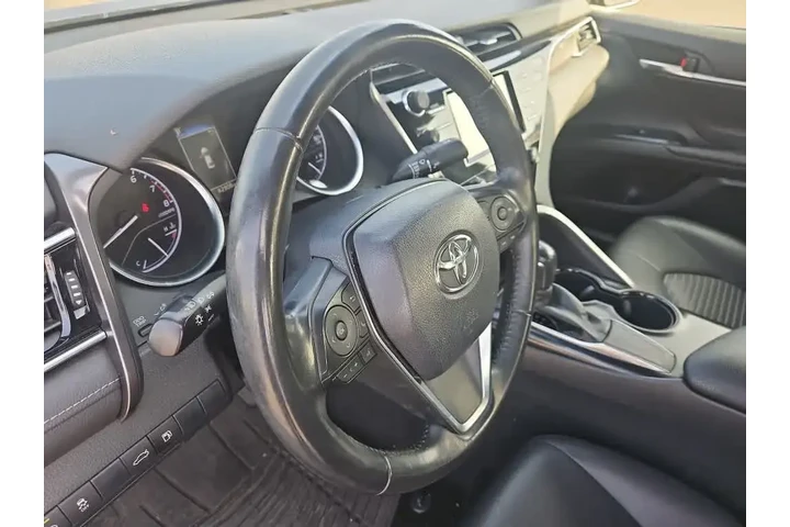 $18000 : Toyota Camry 2018 SE 4dr Sed image 2