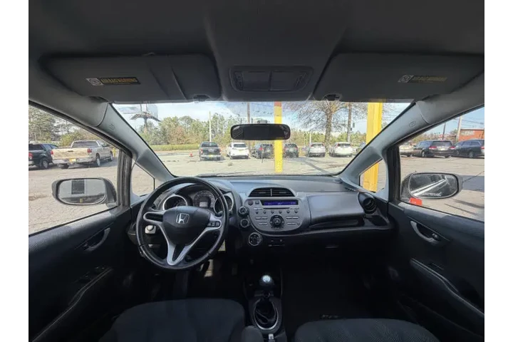 2011 Fit Sport image 8