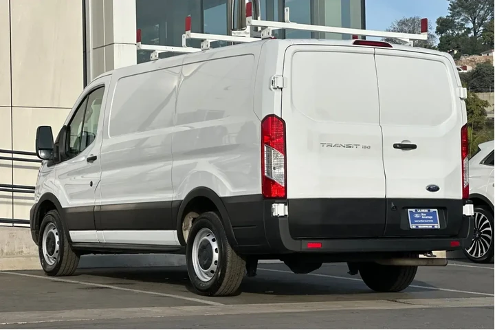 $32900 : Ford Transit 2023 150 3dr SW image 5