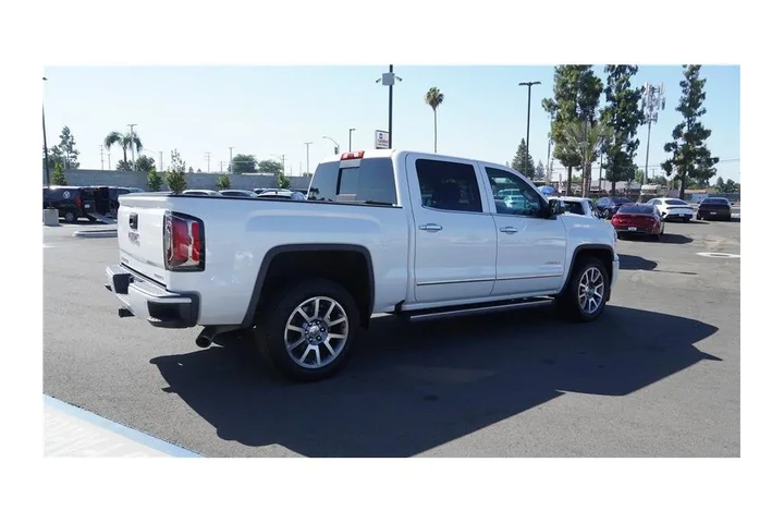 $28984 : 2017 Sierra 1500 Denali image 6