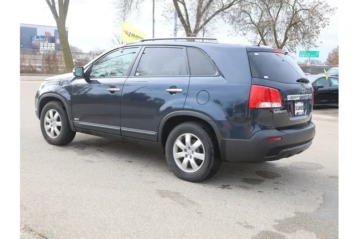 $5577 : Kia Sorento 2013 AWD LX 4dr image 6