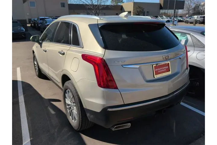 $15939 : Cadillac XT5 2017 Luxury 4dr image 2