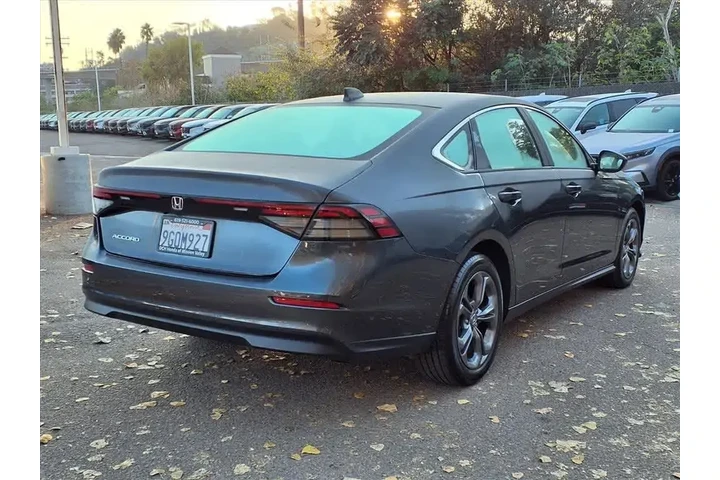 $24475 : Honda Accord 2023 EX 4dr Sed image 5