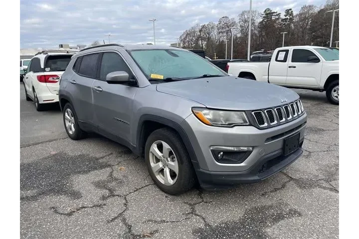 $17593 : Jeep Compass 2019 Latitude 4 image 1