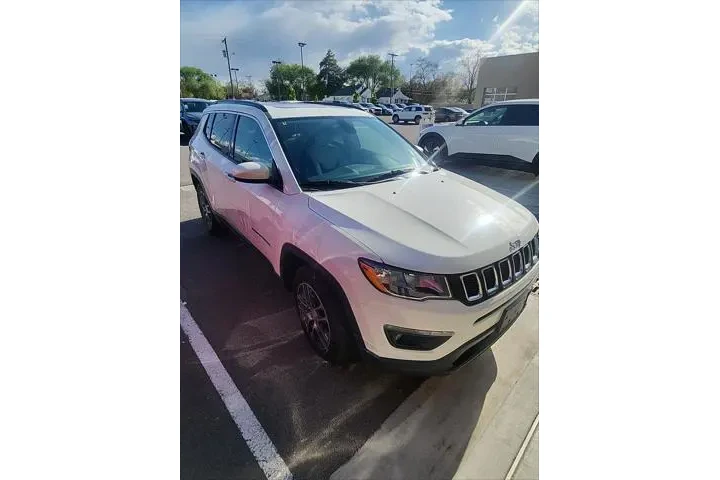 $13580 : Jeep Compass 2018 Latitude 4 image 1