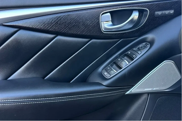 $35900 : INFINITI Q50 2023 Sensory 4d image 10