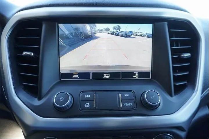 $33988 : GMC Acadia 2023 4x4 SLT 4dr image 9