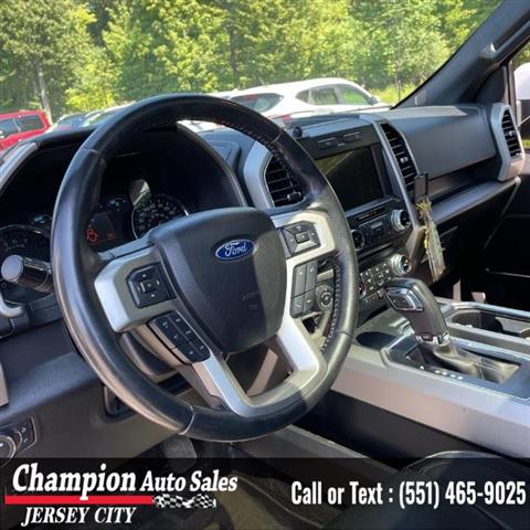 Used 2018 F-150 LARIAT 4WD Su image 9