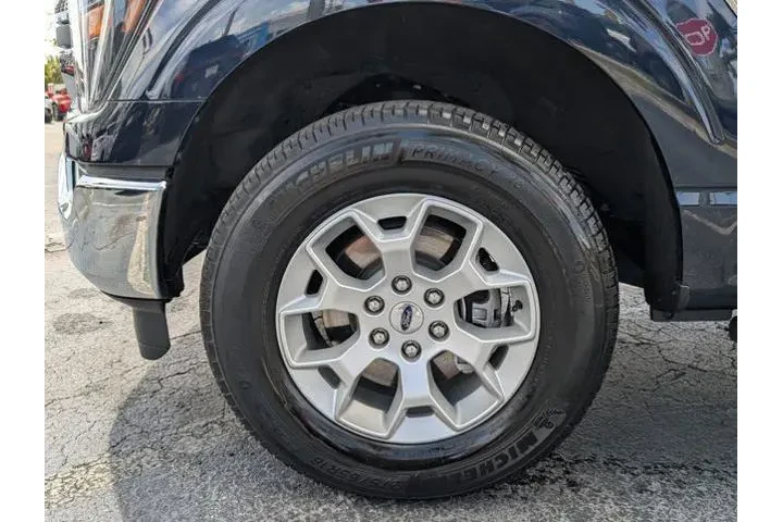 $39997 : Ford F-150 2023 4x4 XL 4dr S image 6