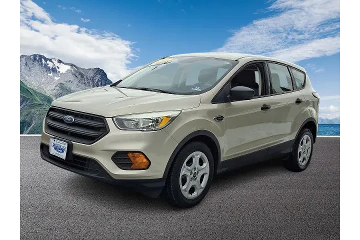 $11977 : Ford Escape 2017 S 4dr SUV image 3