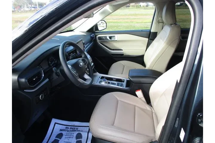 $35895 : Ford Explorer 2024 XLT 4dr S image 10
