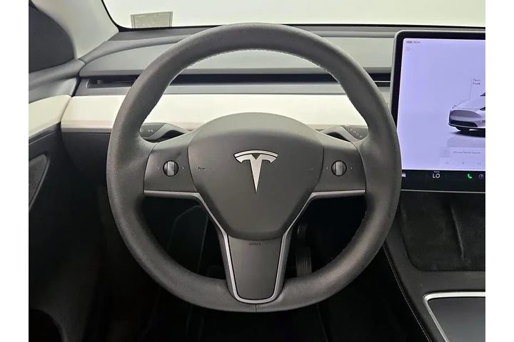 $36998 : Tesla Model Y 2023 AWD Long image 10
