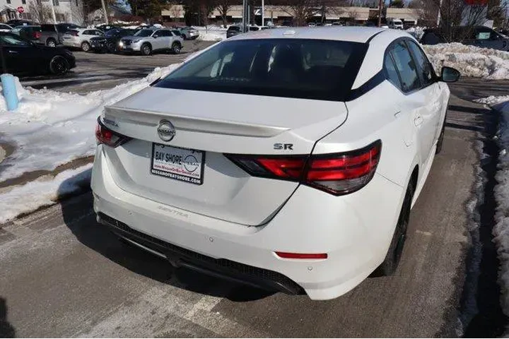 $17714 : Nissan Sentra 2023 SR 4dr Se image 5