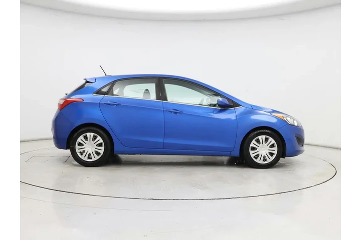 $10998 : Hyundai ELANTRA GT 2017 4dr image 7