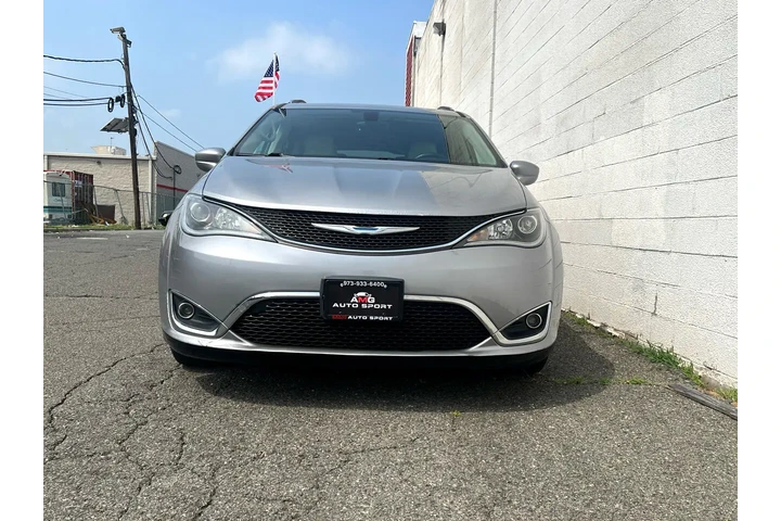 $14995 : 2018 Pacifica Touring L Plus image 1