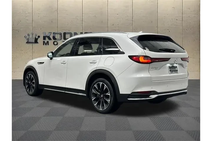 $30000 : Mazda CX-90 Plug-in Hybrid 2 image 6
