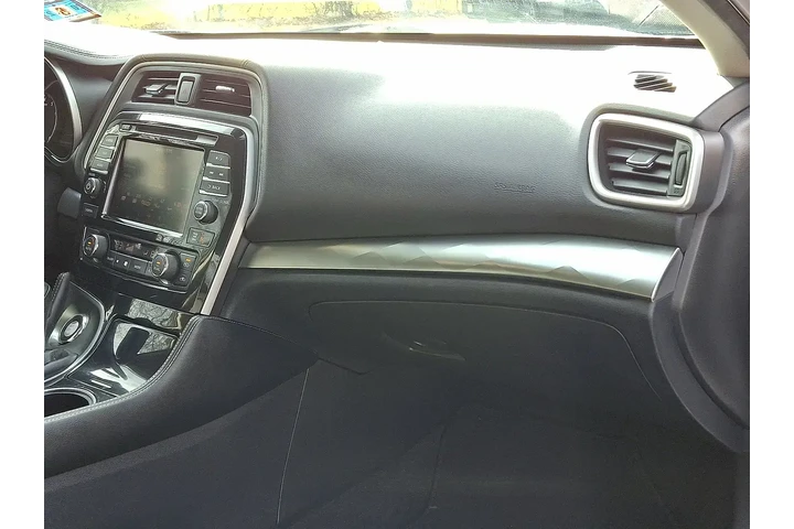 $13239 : Nissan Maxima 2020 3.5 SV 4d image 9