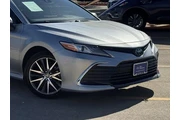 $28883 : Toyota Camry 2024 XLE 4dr Se thumbnail