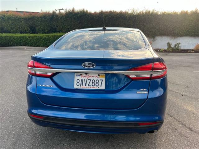 $12600 : 2017 Fusion SE image 9