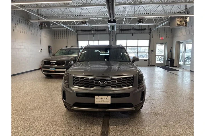 $23495 : 2020 Telluride S image 2