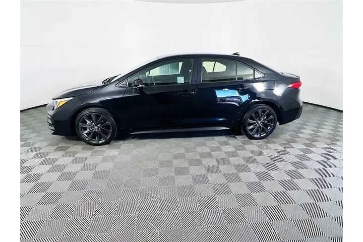 $23900 : Toyota Corolla 2024 SE 4dr S image 4