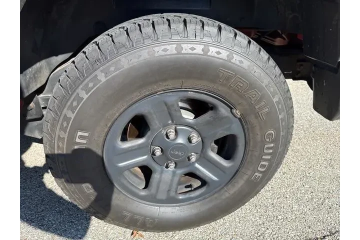 $19588 : Jeep Wrangler 2016 4x4 Sport image 5