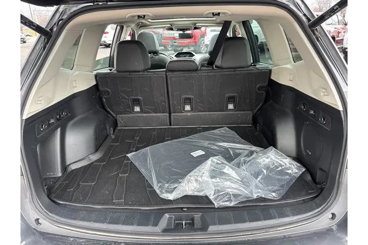 $25985 : Subaru Forester 2022 AWD Tou image 9
