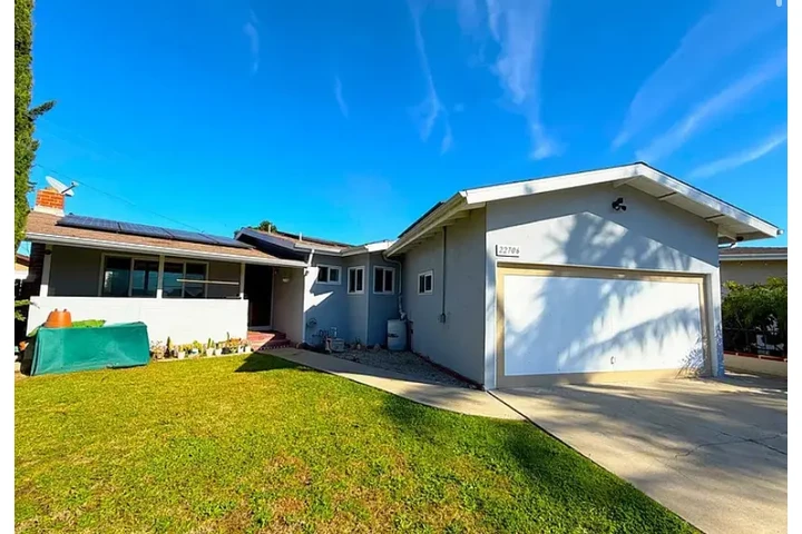 $2000 : Additional upgrades Both bath image 1