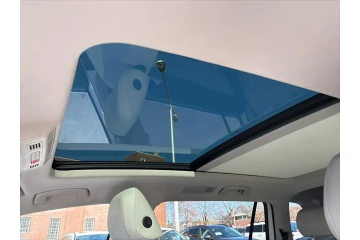 $18425 : Volkswagen Tiguan 2021 AWD S image 10