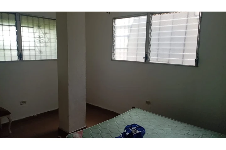 $250 : Alquiler de apartamento image 2