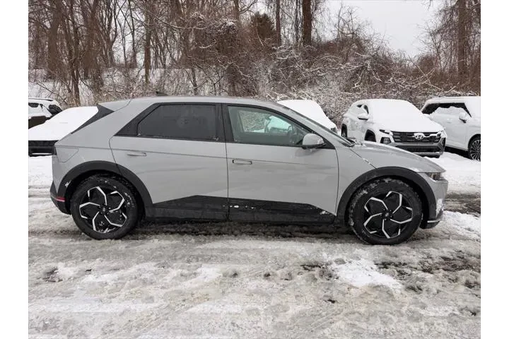 $23500 : Hyundai IONIQ 5 2023 AWD SEL image 2