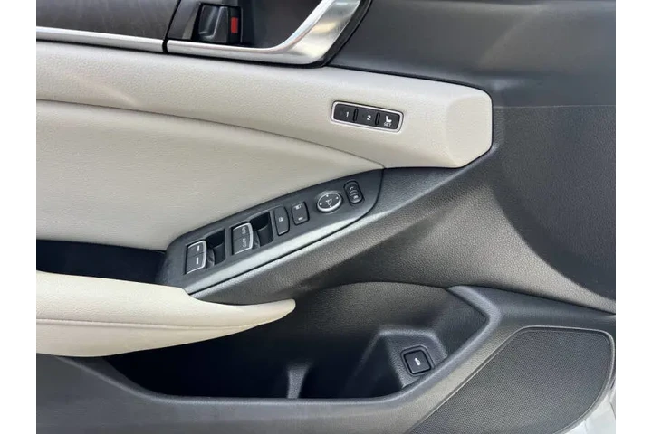 $16900 : 2020 Accord EX-L image 10