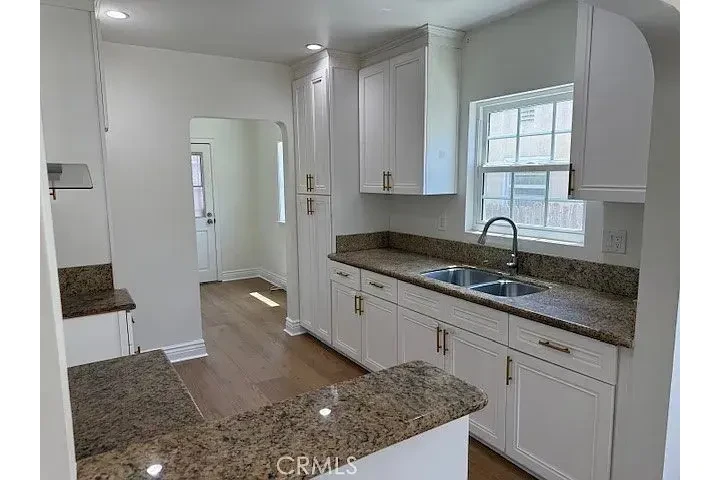$800 : Beautiful Home...Los Angeles image 5