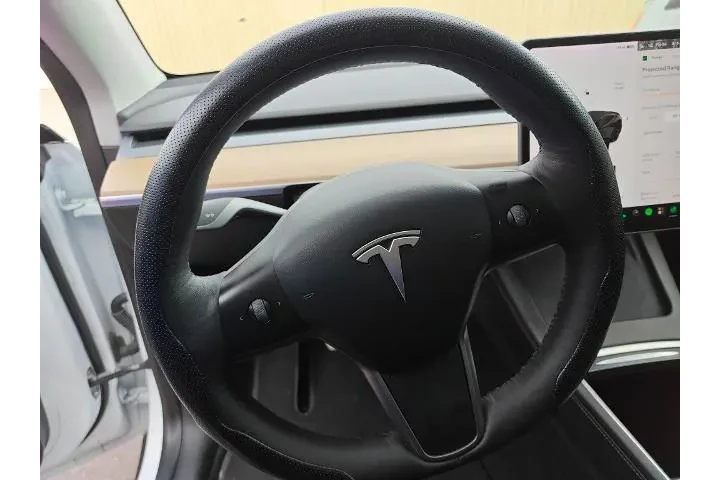 $30183 : Tesla Model Y 2022 AWD Perfo image 7