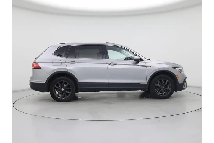 $22998 : Volkswagen Tiguan 2024 SE 4d image 7