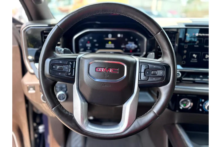 2023 GMC Sierra 1500 4WD Crew image 10