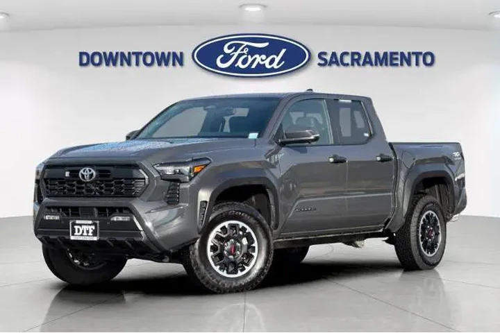 $39400 : Toyota Tacoma 2025 4x4 TRD O image 2