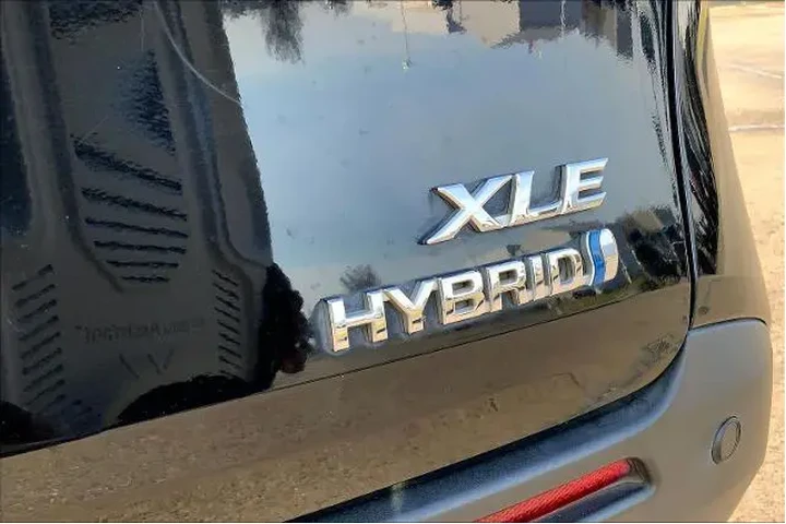 $31676 : Toyota Sienna 2022 XLE 8-Pas image 10