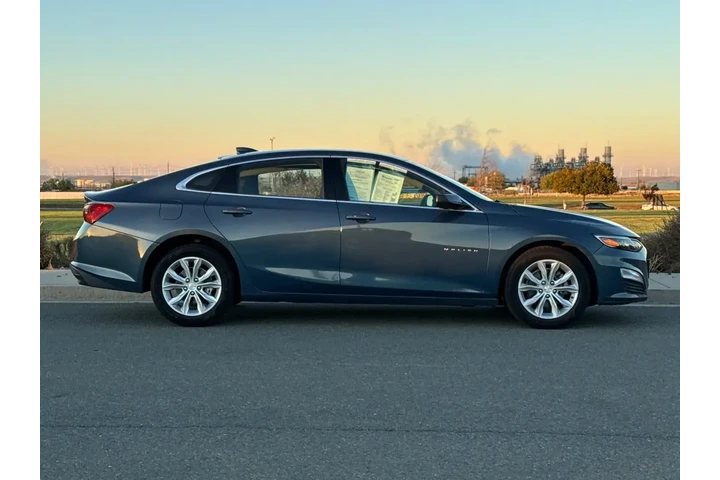 $20892 : Chevrolet Malibu 2024 LT 4dr image 3