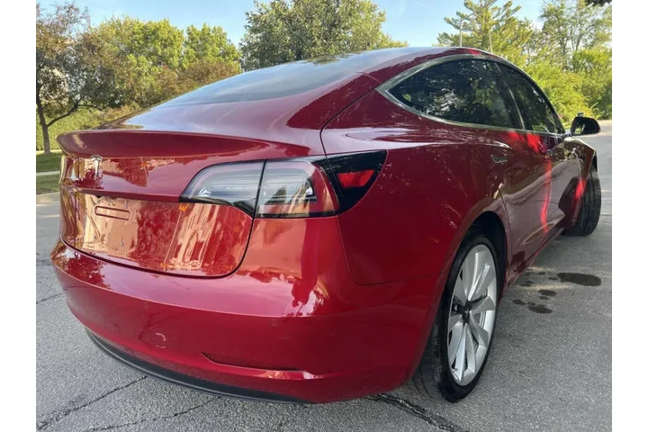 $15991 : 2018 Model 3 Long Range image 8