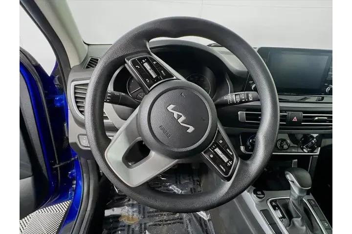 $20990 : Kia Seltos 2023 AWD LX 4dr S image 10