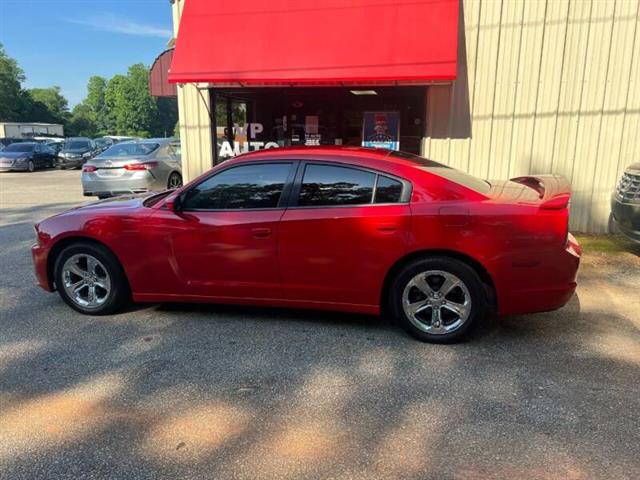 $9999 : 2014 Charger SE image 9