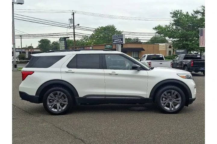 $24249 : Ford Explorer 2022 AWD XLT 4 image 7