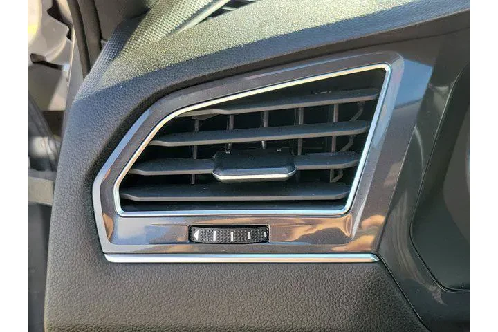 $18670 : Volkswagen Tiguan 2020 AWD S image 9