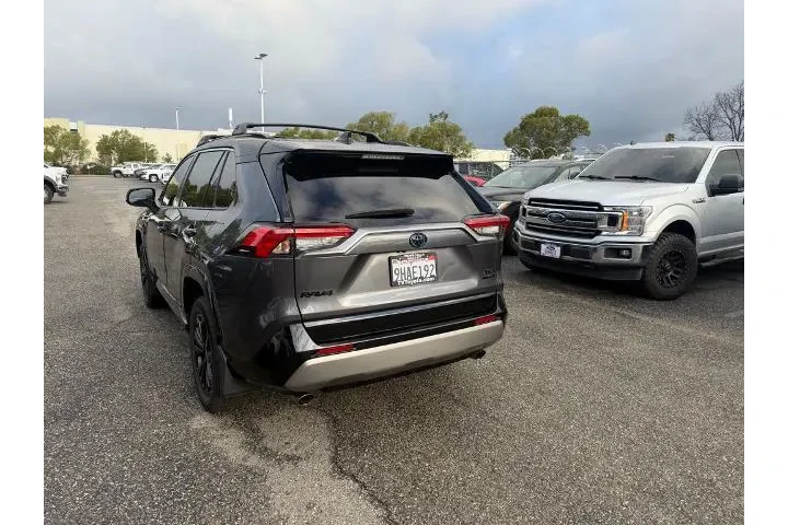 $35000 : Toyota RAV4 Hybrid 2023 AWD image 1