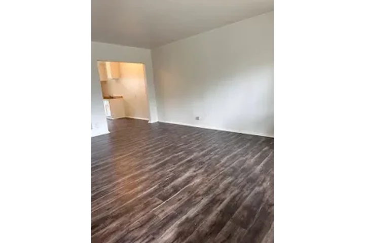 $1,950/MES LOS ANGELES image 3